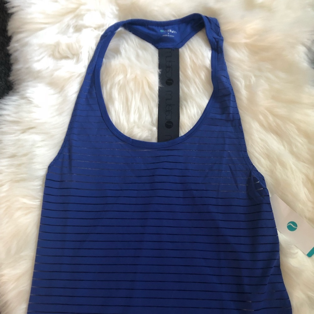 New | Caelum Activewear Layer Up Crop Tank